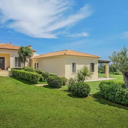 Olivia Willa Trapezaki (Kefalonia)